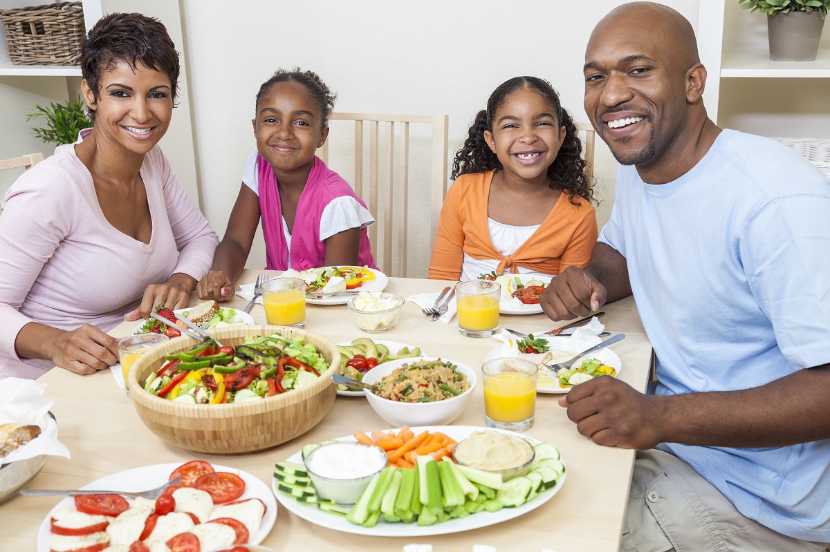 Family staying healthy with what they eat